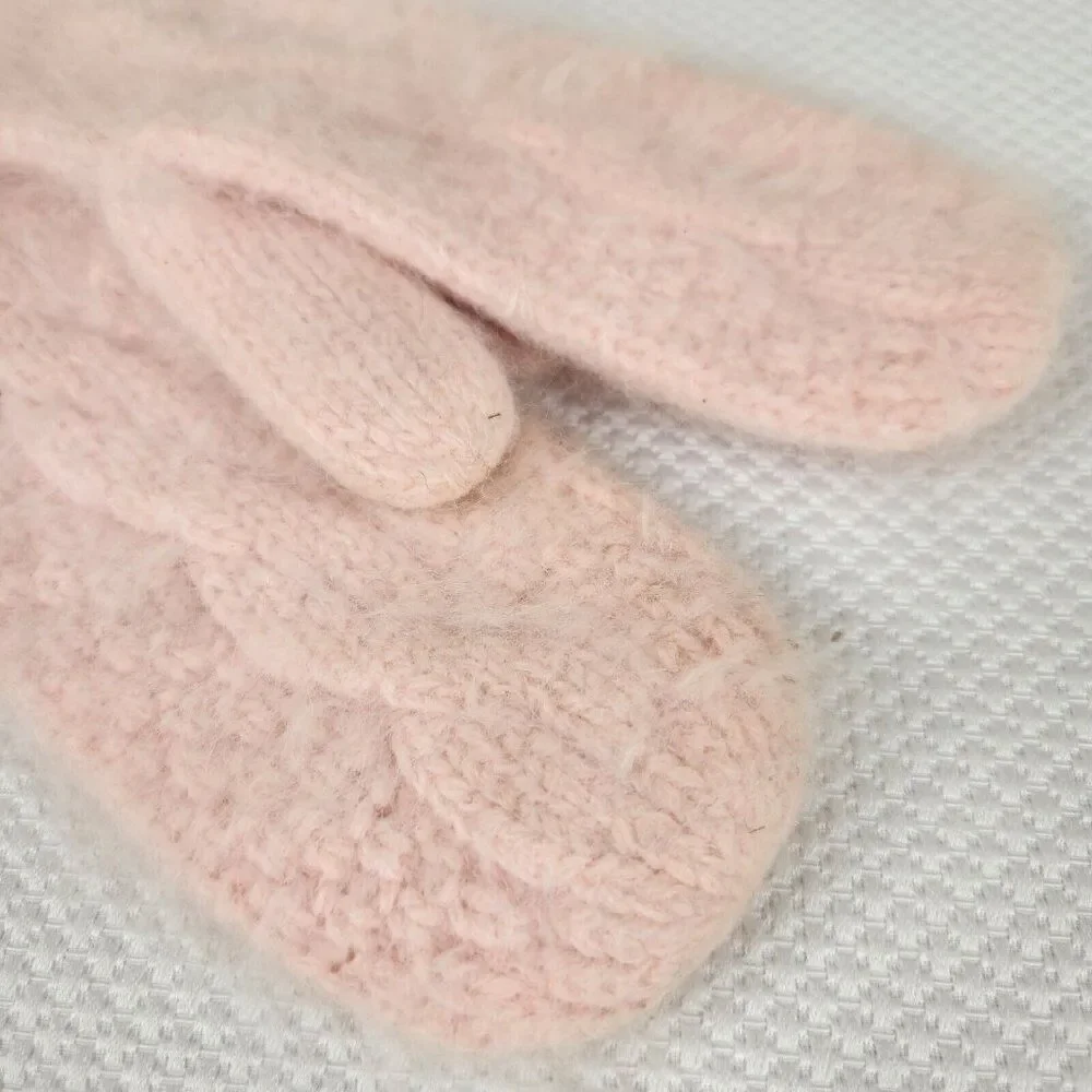 Vintage 80s Soft Fuzzy Angora Fluffy Mittens Pastel Pink Adult Womens